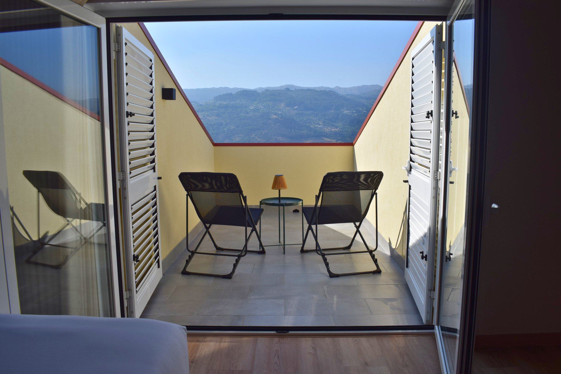 Villa Regalenga - Teste Casa da Portela — terraço privativo da Suíte Superior