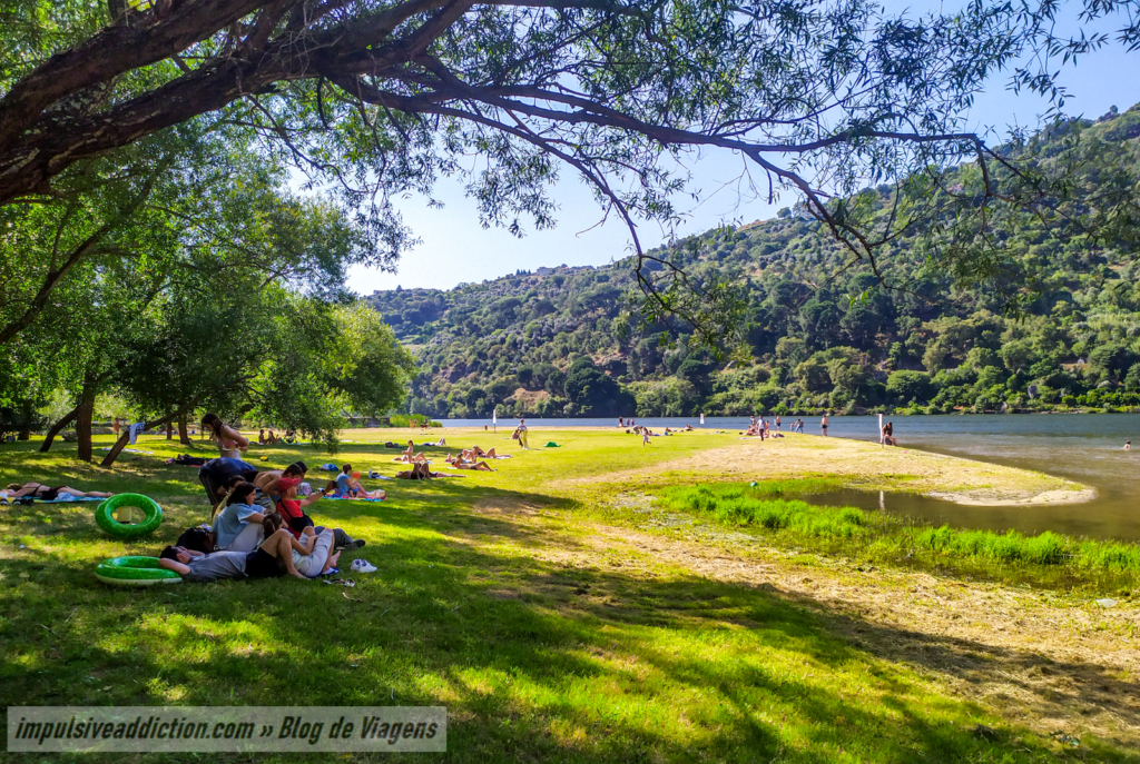 Villa Regalenga - Teste praia fluvial porto rei 1024x687